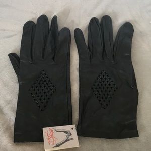 Religion Zaballos Dosuna Spain leather gloves